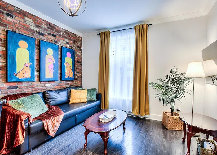 Mackay Street Downtown - Bell Center, Nightlife, & Metro At Your Doorstep!