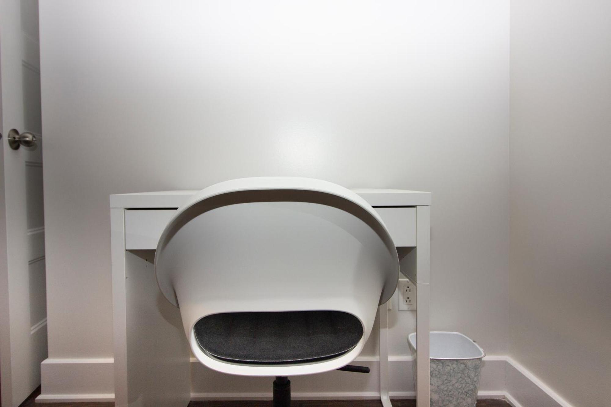 Mackay Street Downtown - Bell Center, Nightlife, & Metro At Your Doorstep! Apartamento Montreal