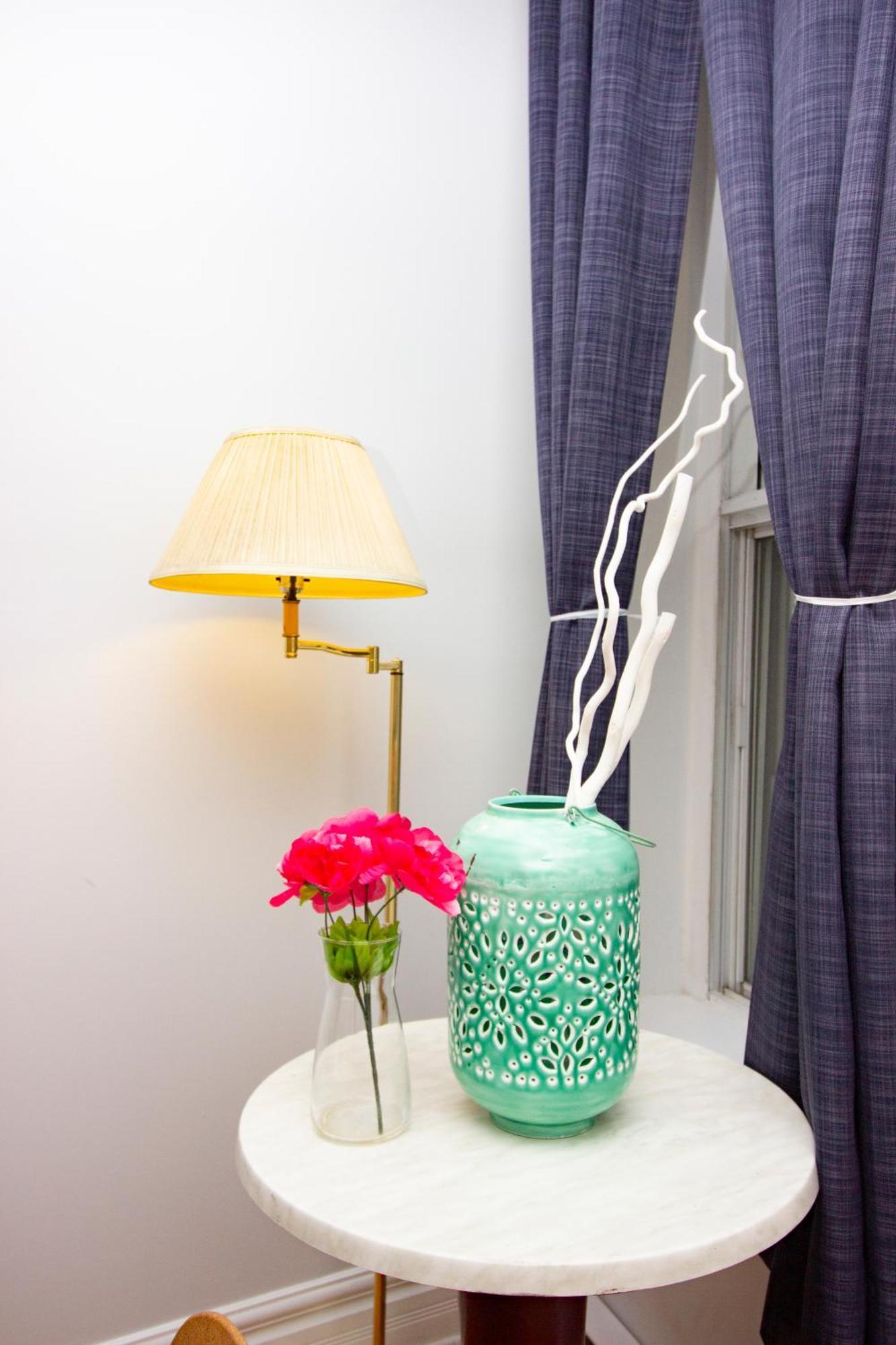Apartamento Mackay Street Downtown - Bell Center, Nightlife, & Metro At Your Doorstep! *